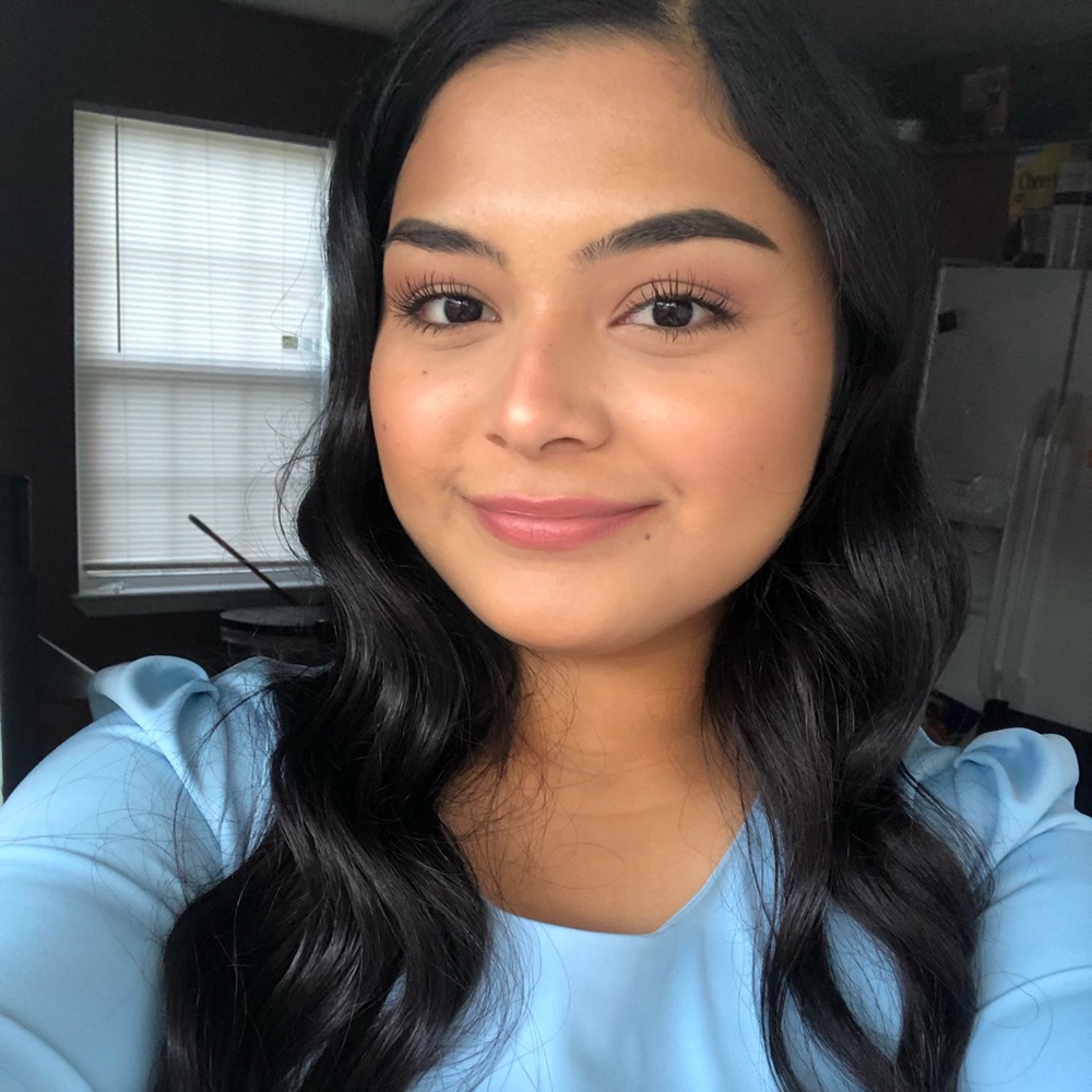 Meet your Posher, Beatriz